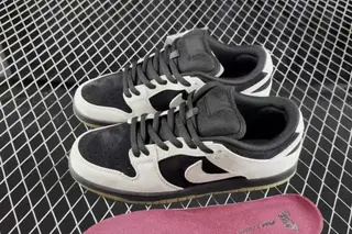 Nike SB Dunk Low Skate Shoes Multi (NIKESB-26)