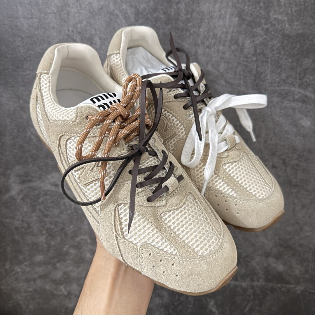 New Balance Sneakers