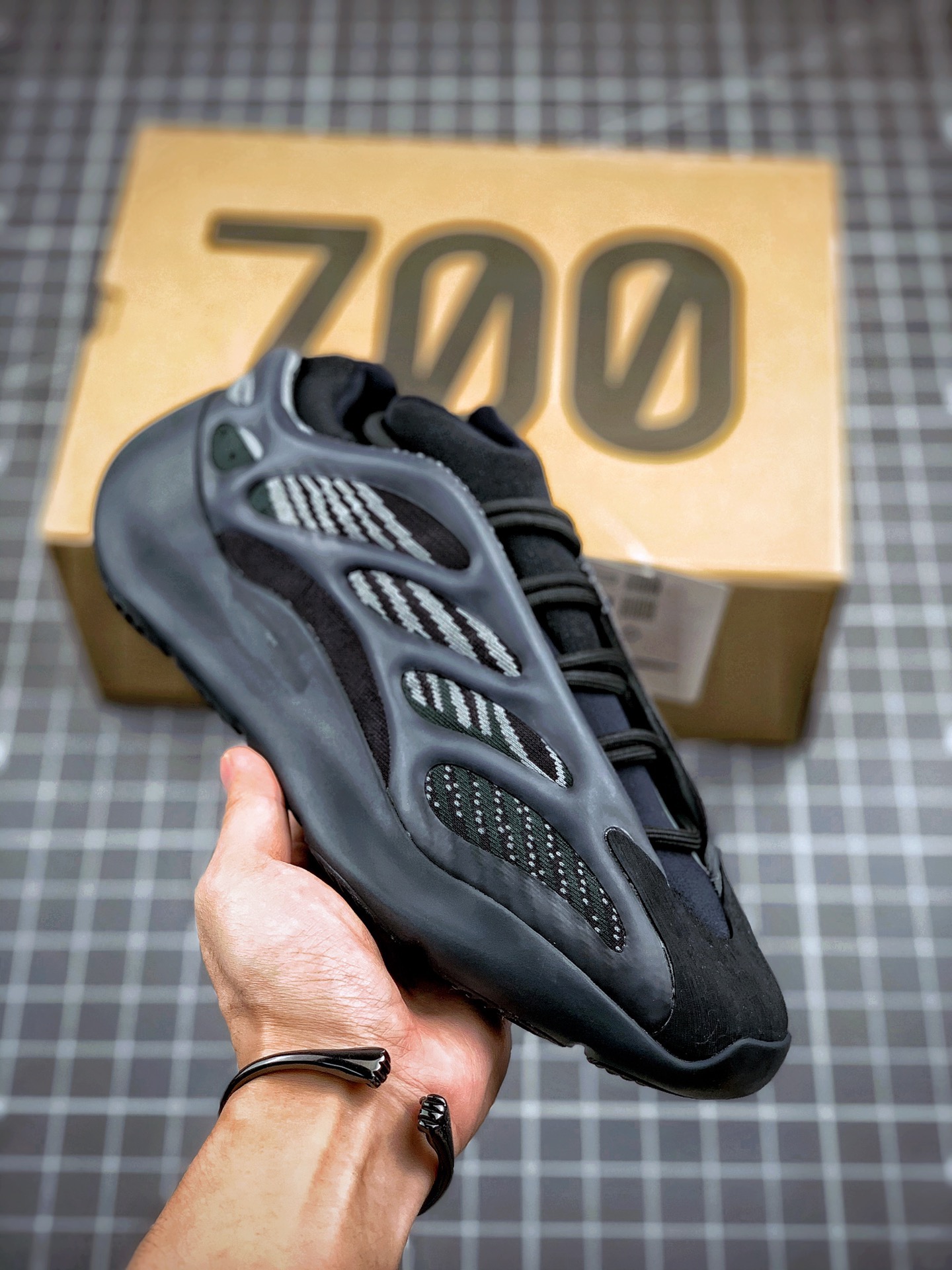 Yeezy Yeezy 700 Sneakers