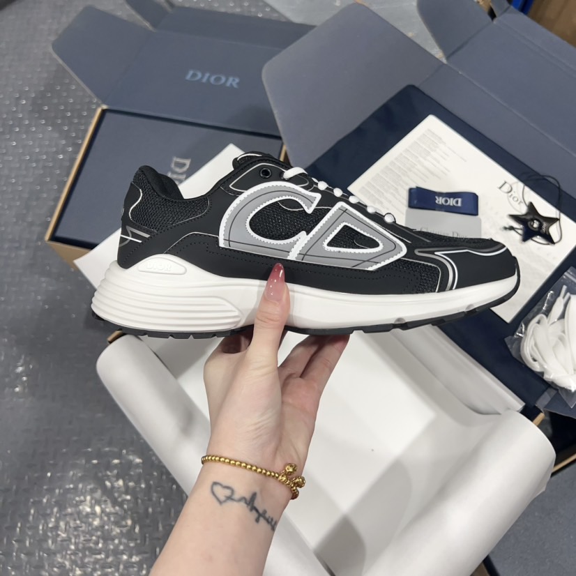 Dior Sneakers