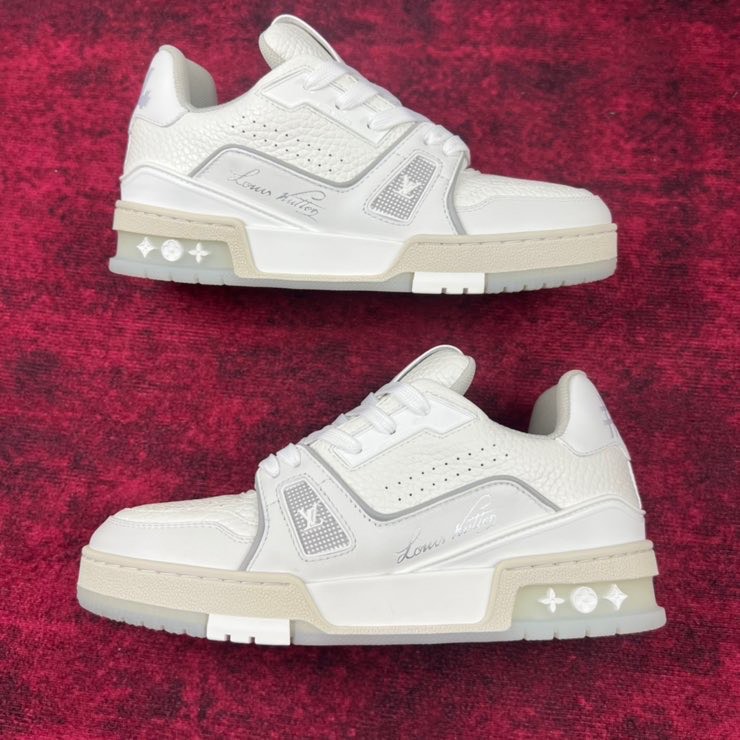 Louis Vuitton Sneakers