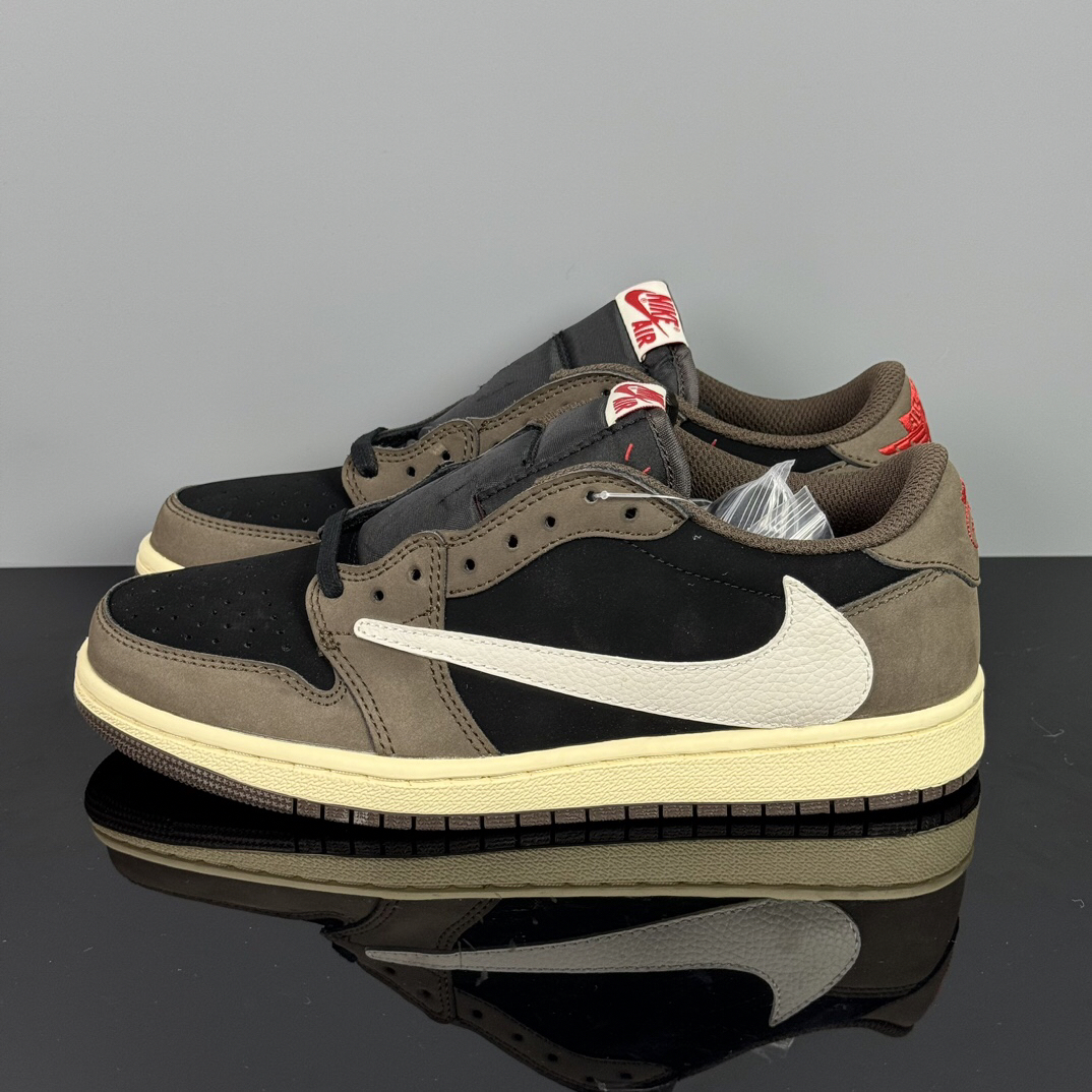 Jordan Air Jordan 1 Low Sneakers