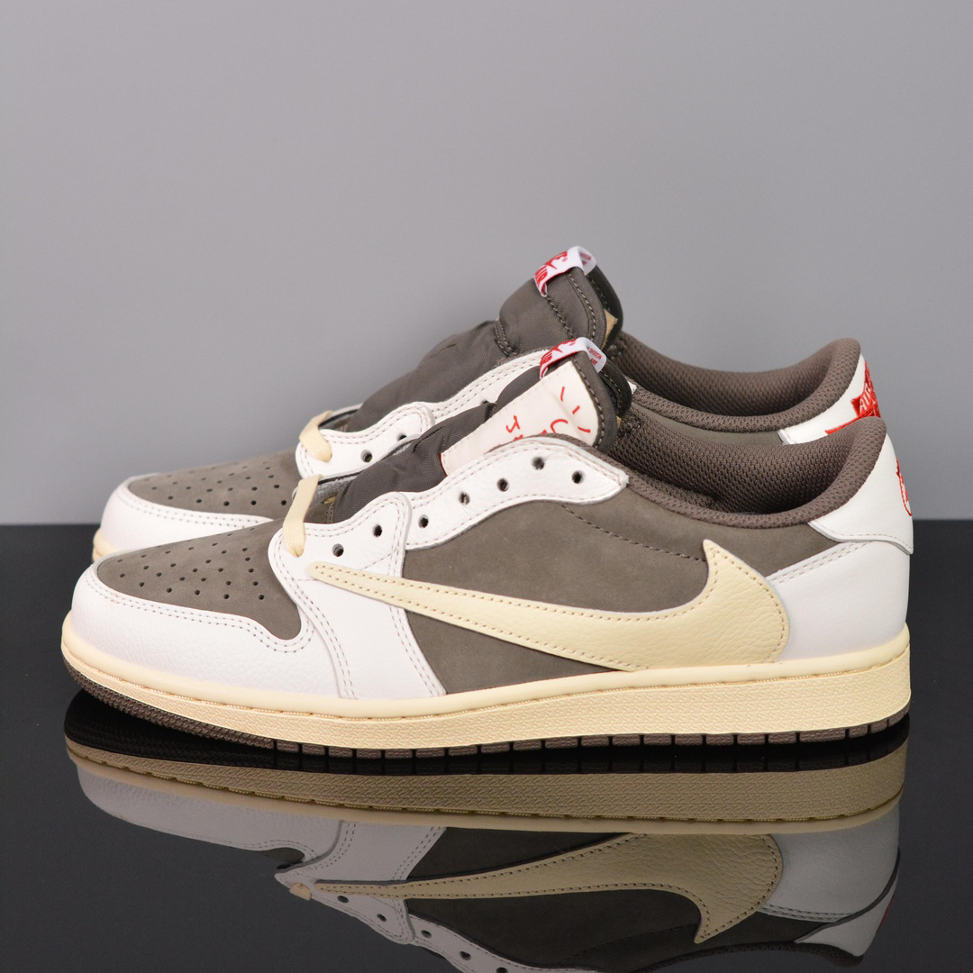 Jordan Air Jordan 1 Sneakers