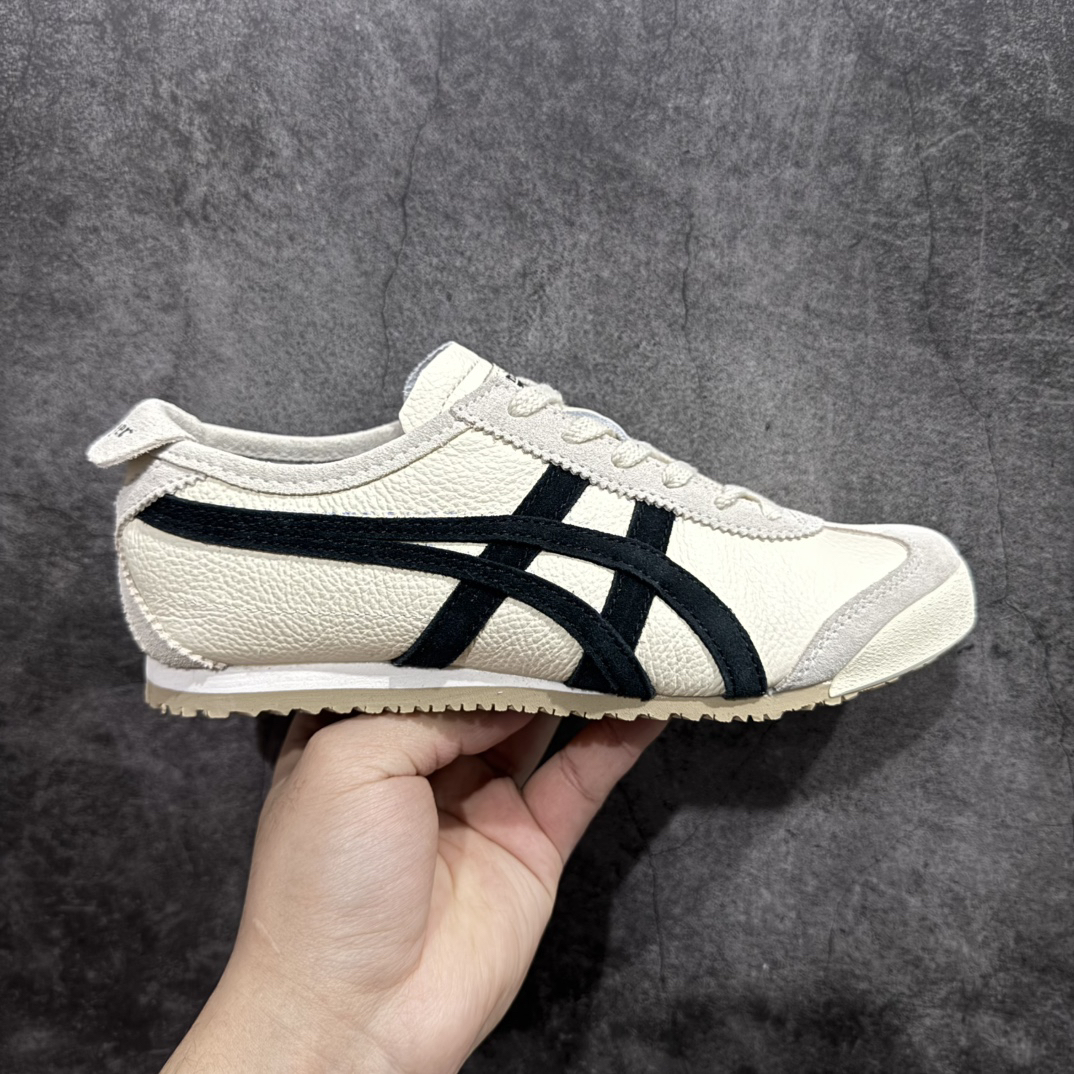 ASICS Sneakers
