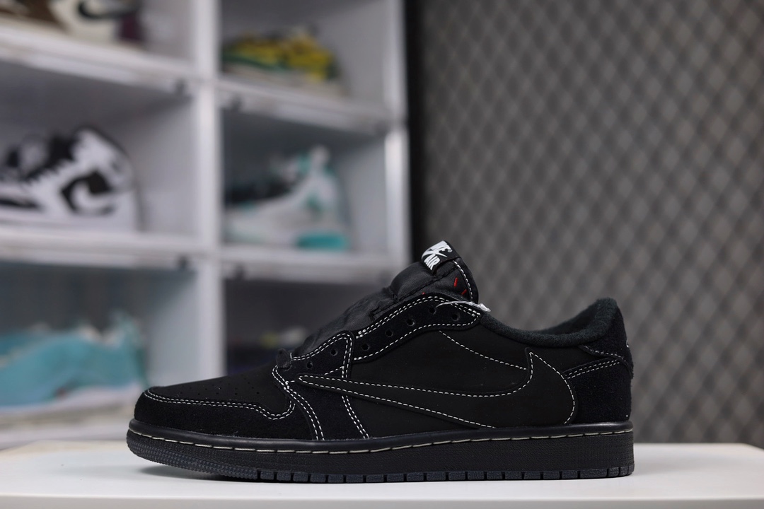 Jordan Low Sneakers