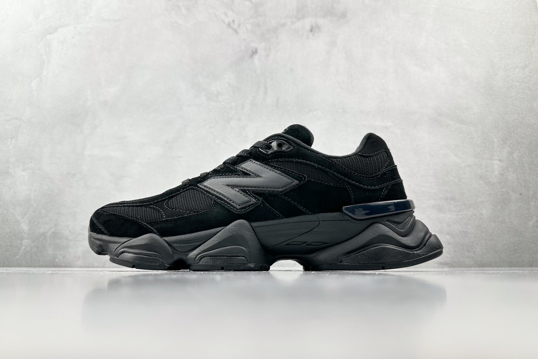 New Balance 9060 Sneakers