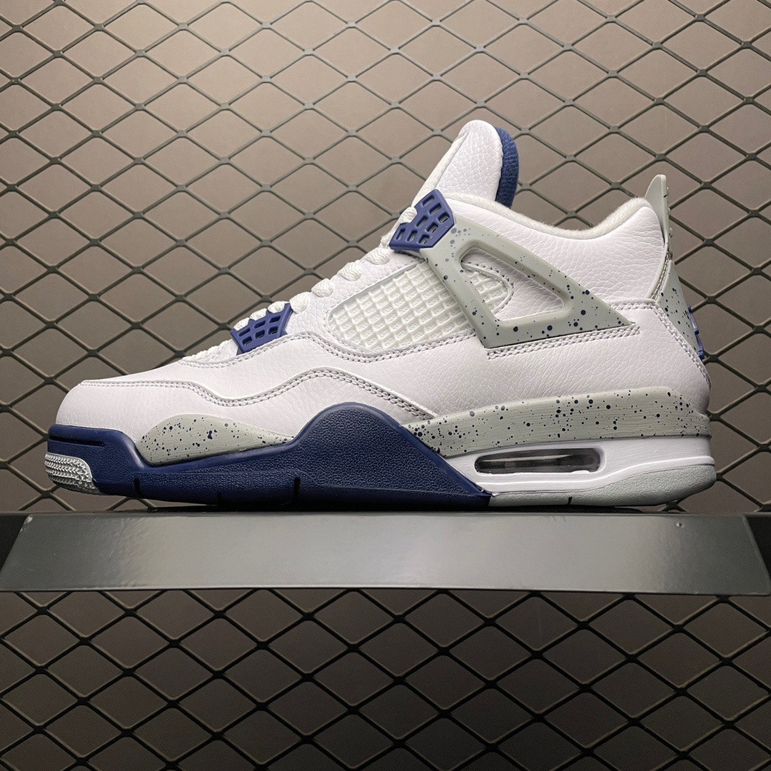 Jordan Air Jordan 4 Mid Sneakers