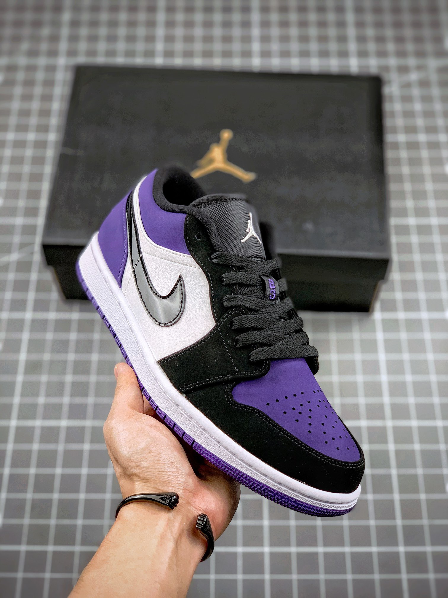 Jordan Air Jordan 1 Low Sneakers
