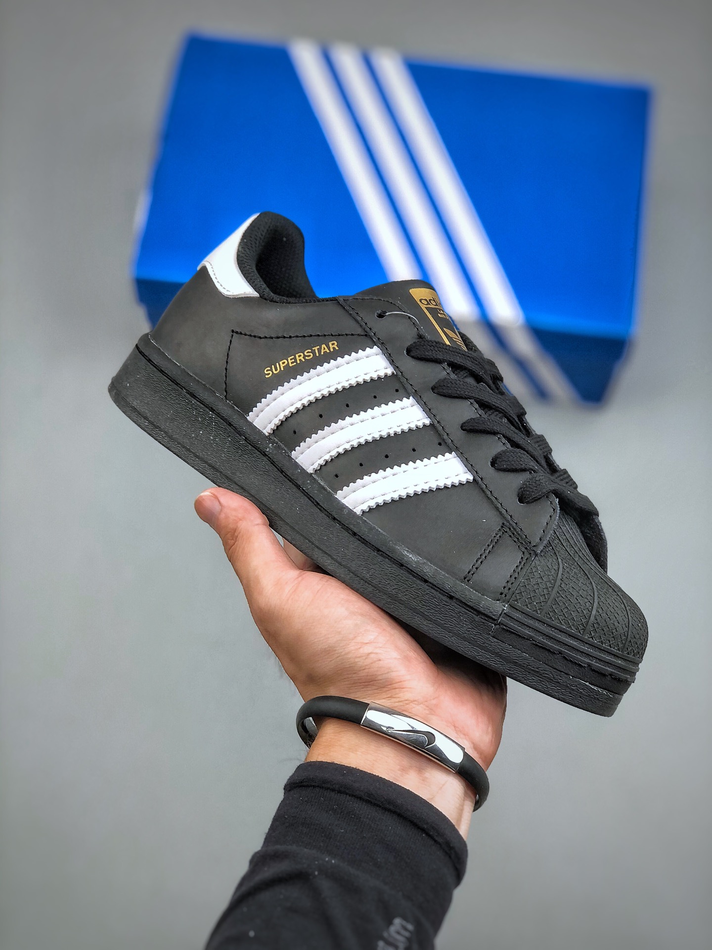 Adidas Superstar Sneakers